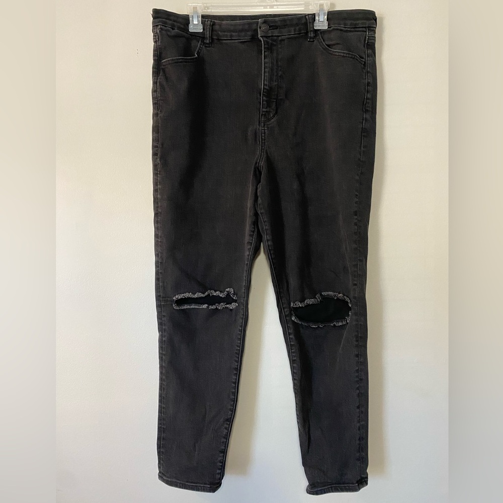 American Eagle Distressed Black Denim Jeans